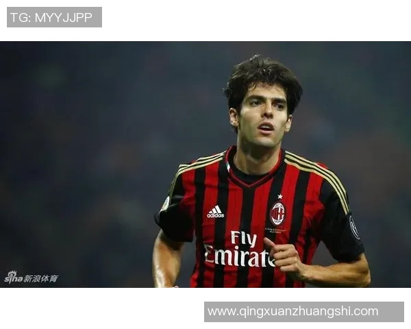 马丁内斯的传奇旅程：从青涩球员到世界足球的璀璨明星